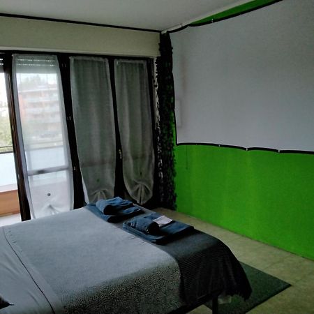 Welcome B&B Lodi Bagian luar foto