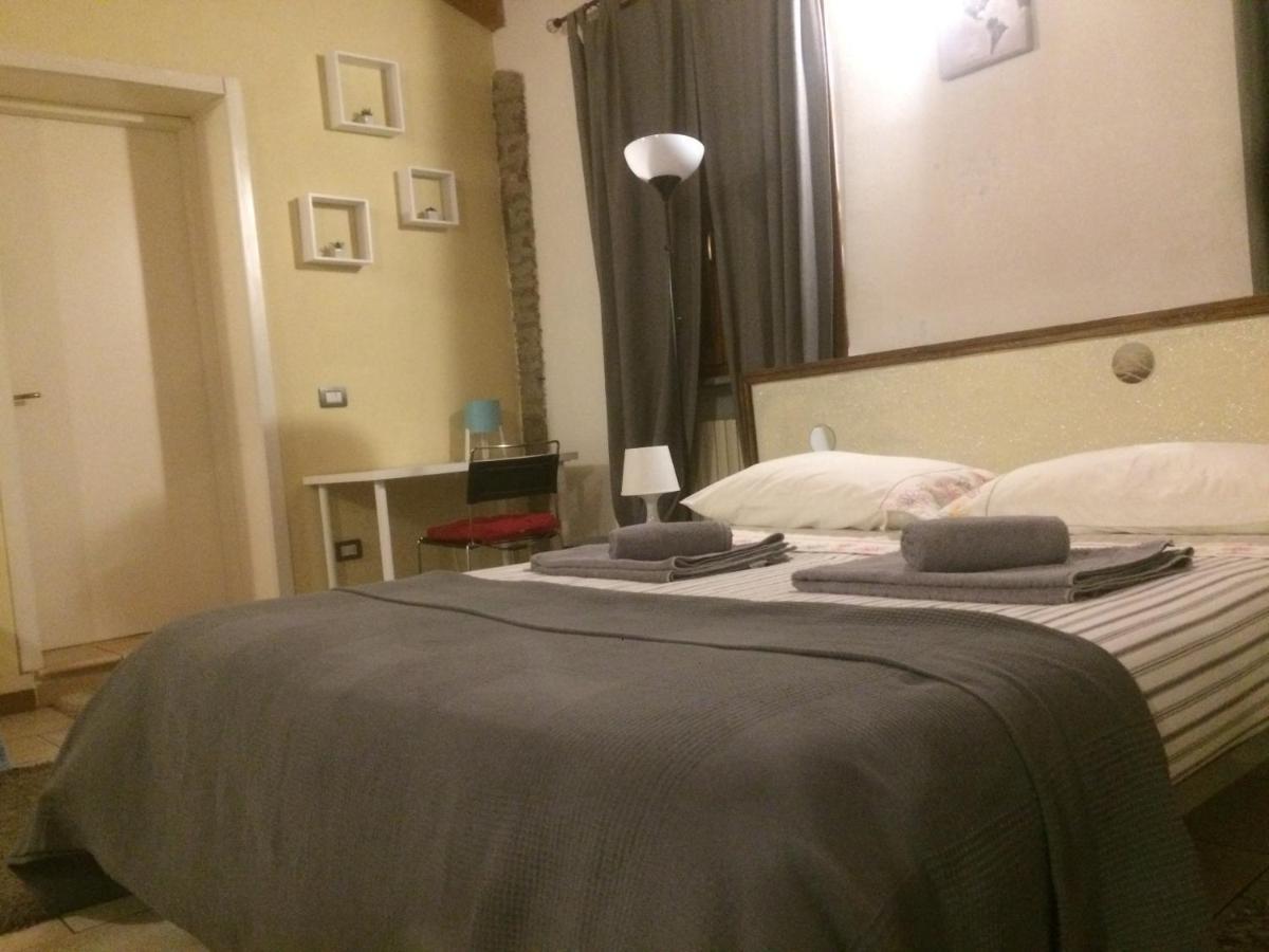 Welcome B&B Lodi Bagian luar foto