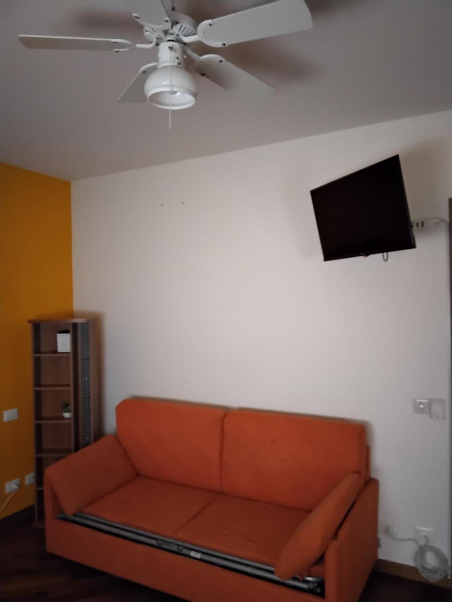 Welcome B&B Lodi Bagian luar foto